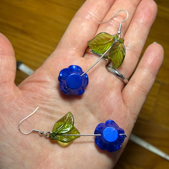 3/$25 Blue Rose Earrings - Picture 2 of 4